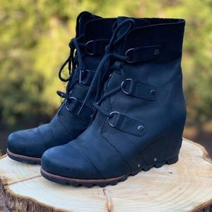 Sorel women’s Joan of Arctic Wedge 9 Leather waterproof